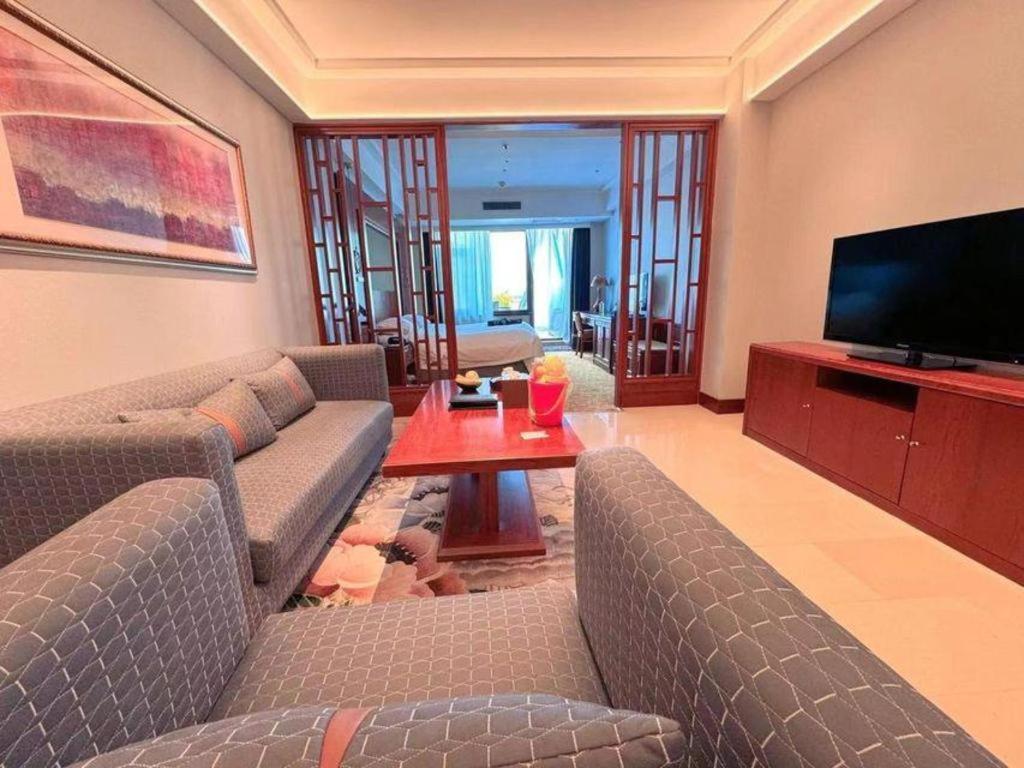 Yantai Golden Gulf Hotel Extérieur photo