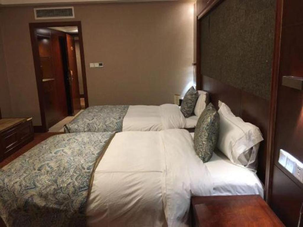 Yantai Golden Gulf Hotel Extérieur photo