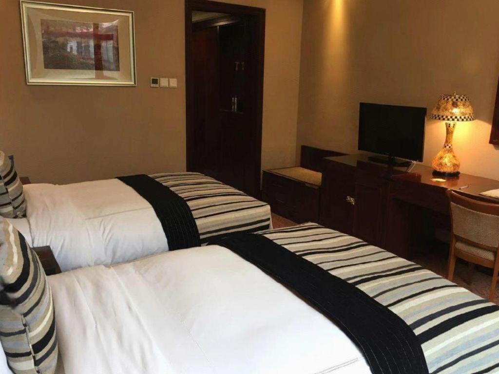 Yantai Golden Gulf Hotel Extérieur photo