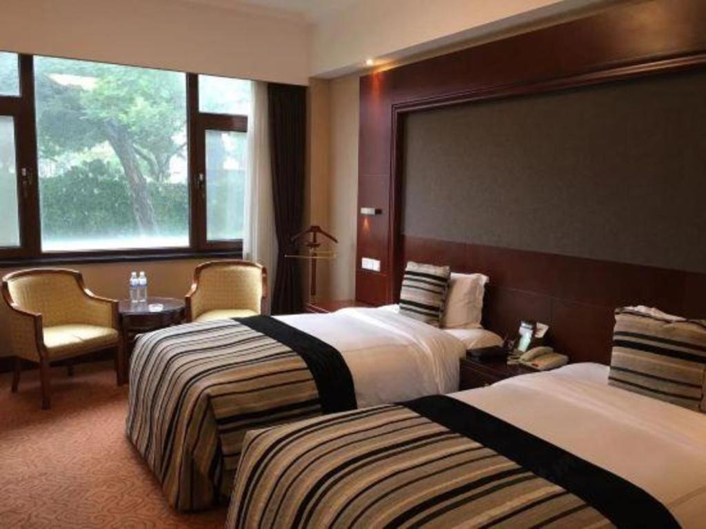 Yantai Golden Gulf Hotel Extérieur photo