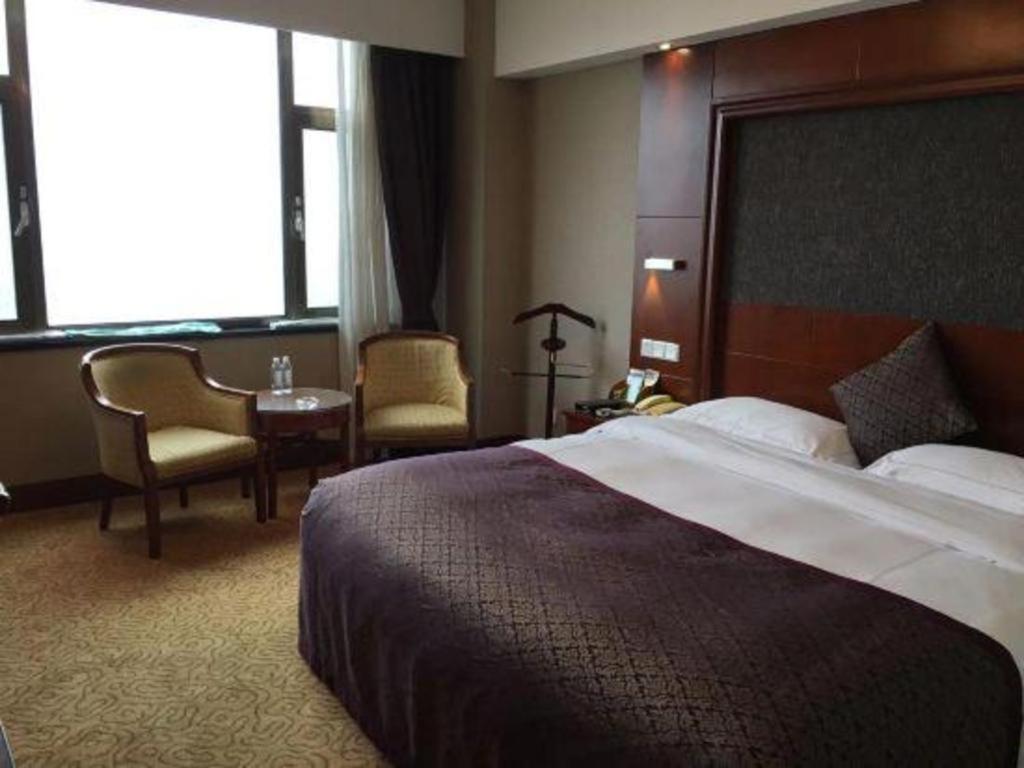 Yantai Golden Gulf Hotel Extérieur photo