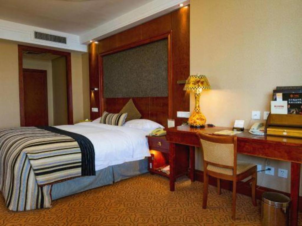 Yantai Golden Gulf Hotel Extérieur photo