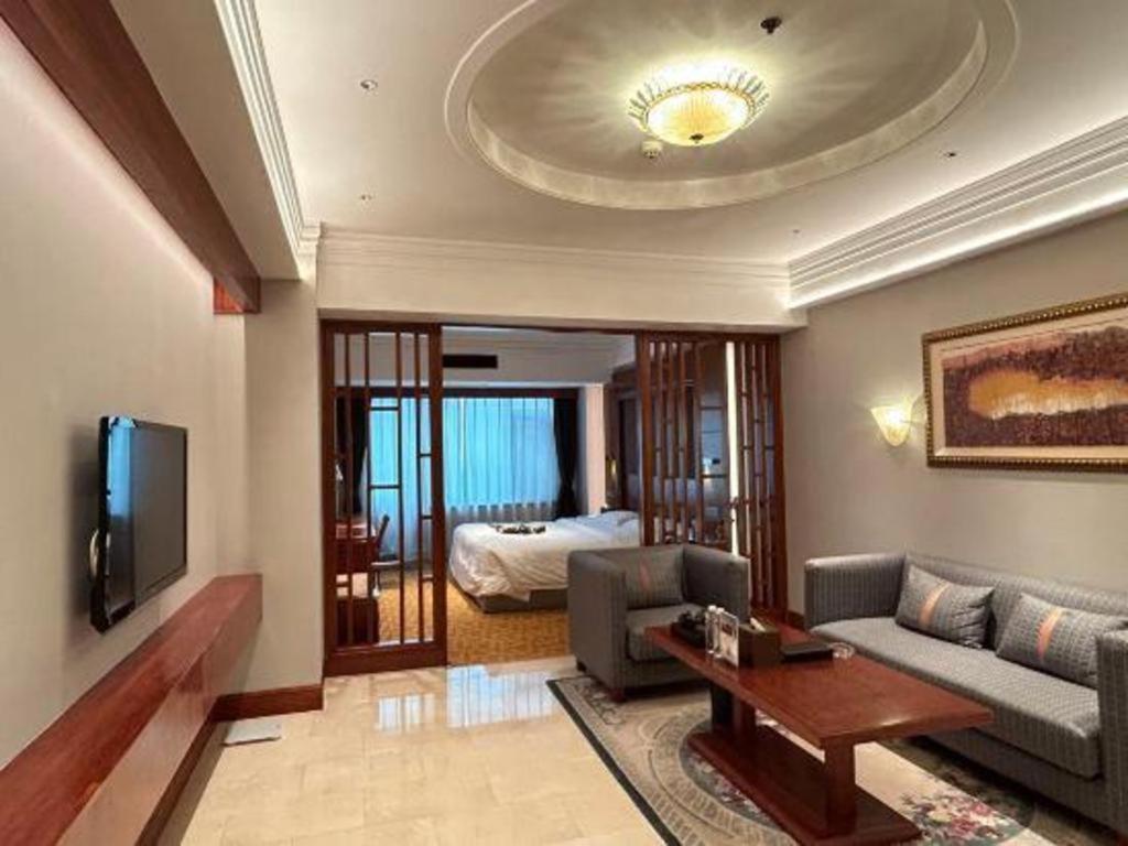 Yantai Golden Gulf Hotel Extérieur photo